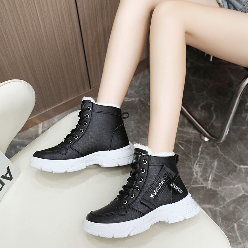 รองเท้าผ้าใบดีไซน์เนอร์สำหรับผ - Guipure Lace Panel บทวิจารณ์และราคา